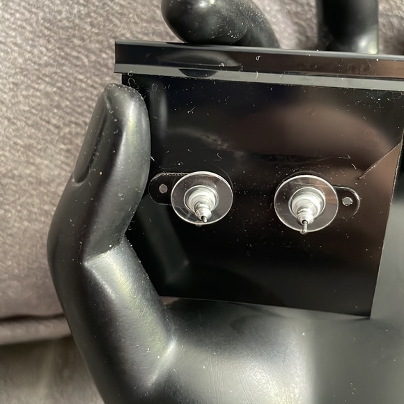 NWT.  Lindenwold Fine Jewelers.  Cubic Zirconia Drop earrings. - Picture 4 of 4